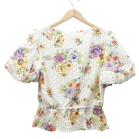 Wayf Top Floral Eyelet Wrap Front Puff Sleeve Cream Blouse Women’s Size Medium - Picture 3 of 10